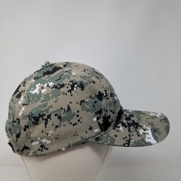 True Gear North Strapback Hat Camouflage One Size Adjustable 6 Panel Blank - Picture 4 of 7